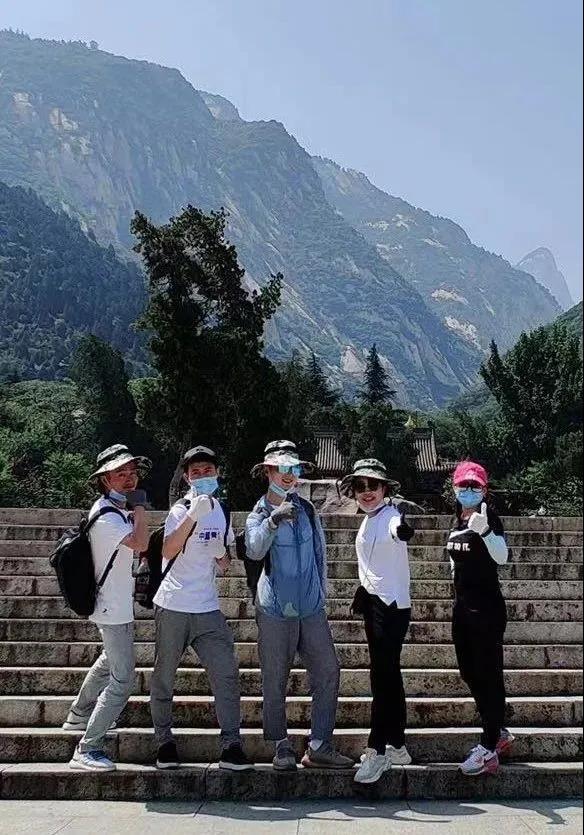 水思源——優(yōu)秀團隊經(jīng)理“蓉姐”