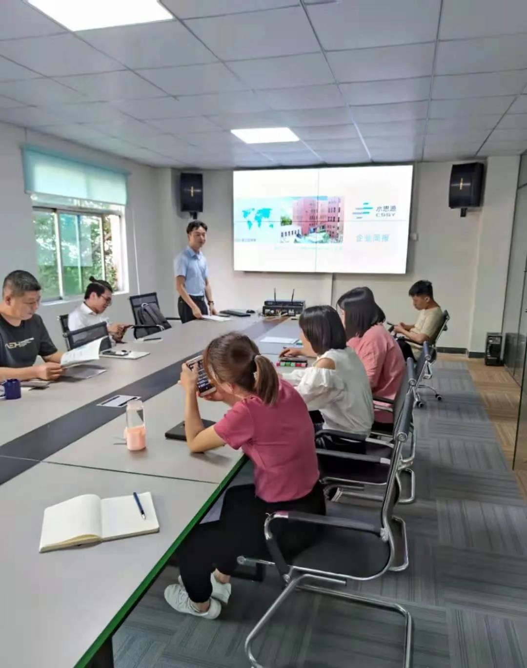 水思源——優(yōu)秀團隊經(jīng)理“蓉姐”