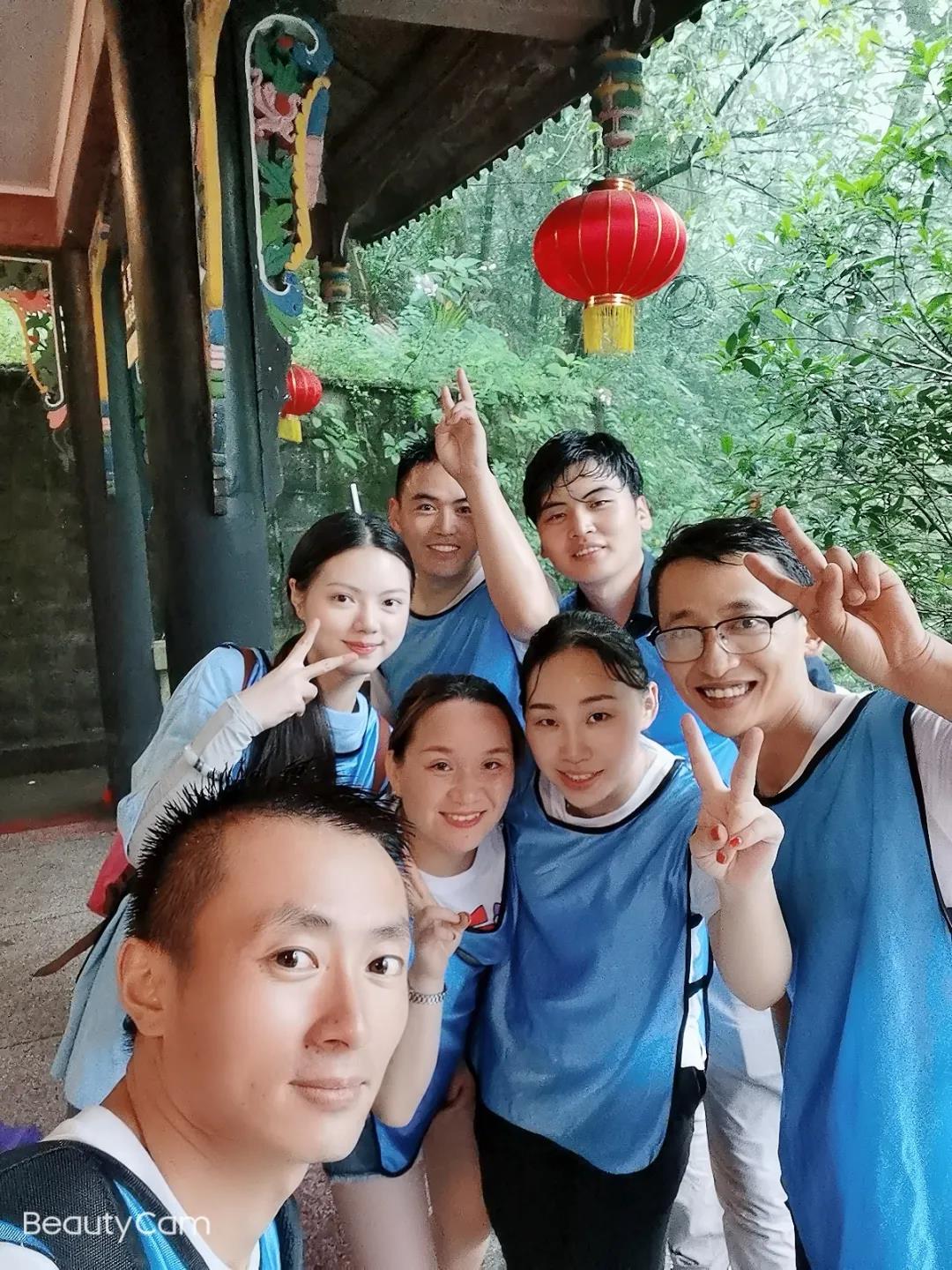 水思源——優(yōu)秀團隊經(jīng)理“蓉姐”